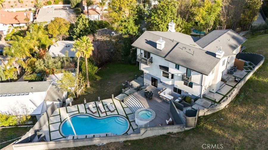 22955 Cass Avenue, Woodland Hills, CA