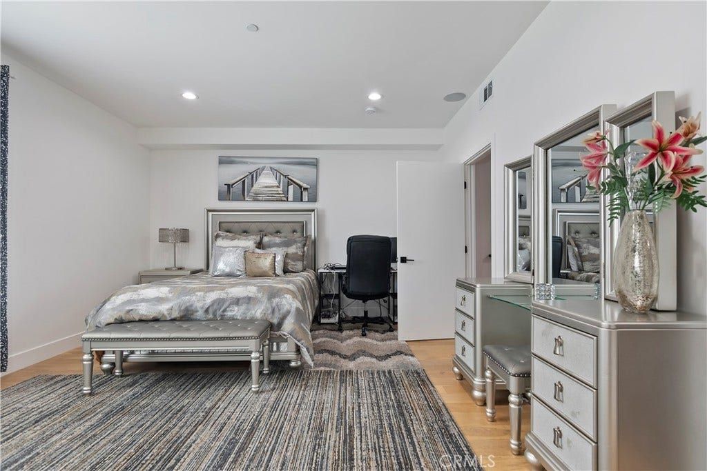 6511 N Contour, North Hollywood, CA 91606, photo 25