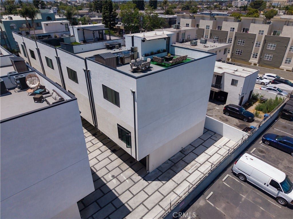 6511 N Contour, North Hollywood, CA 91606, photo 44