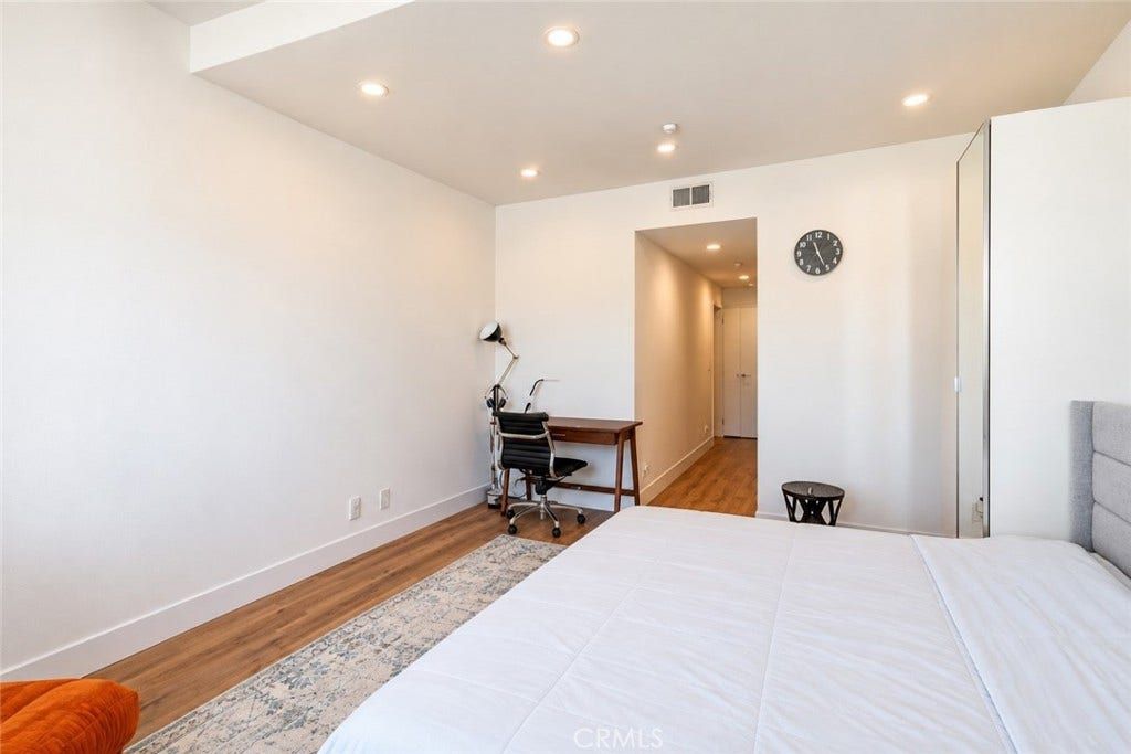 1401 S Bentley Avenue, #403, Los Angeles, CA 90025, photo 15