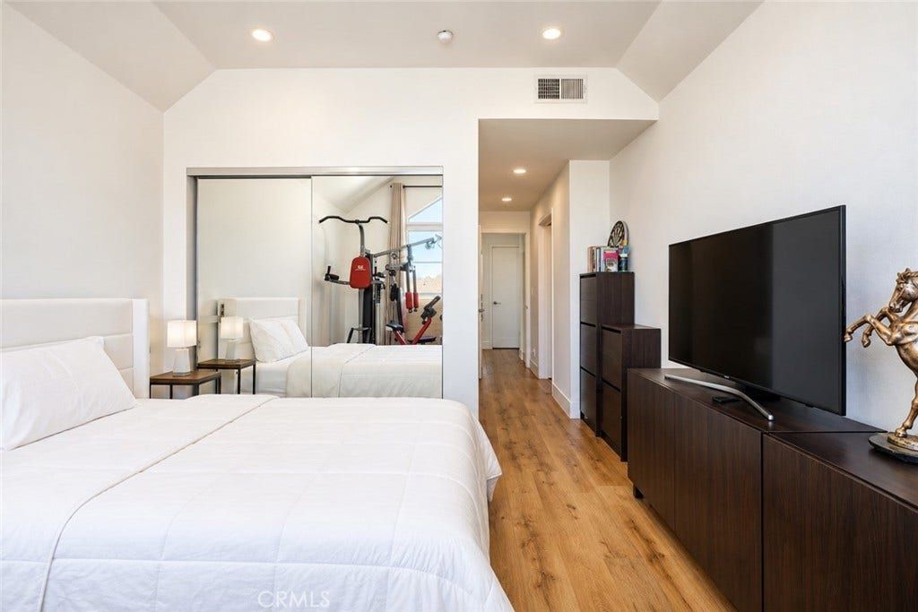 1401 S Bentley Avenue, #403, Los Angeles, CA 90025, photo 20